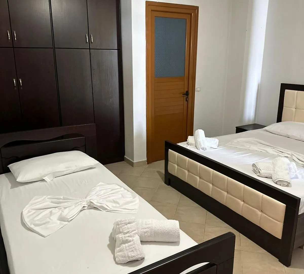 Seafront Apartment Saranda