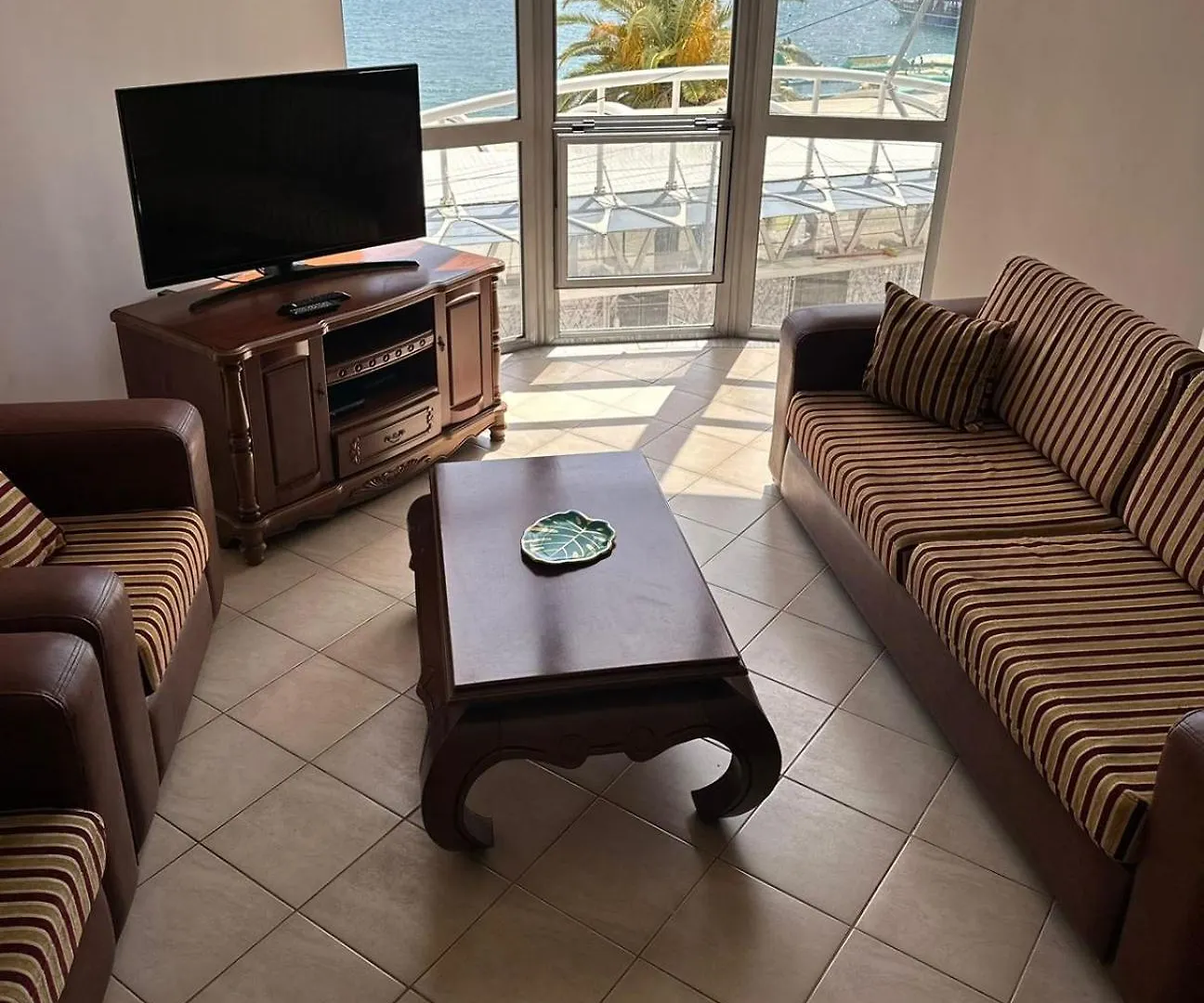 Seafront Apartment Saranda Albania